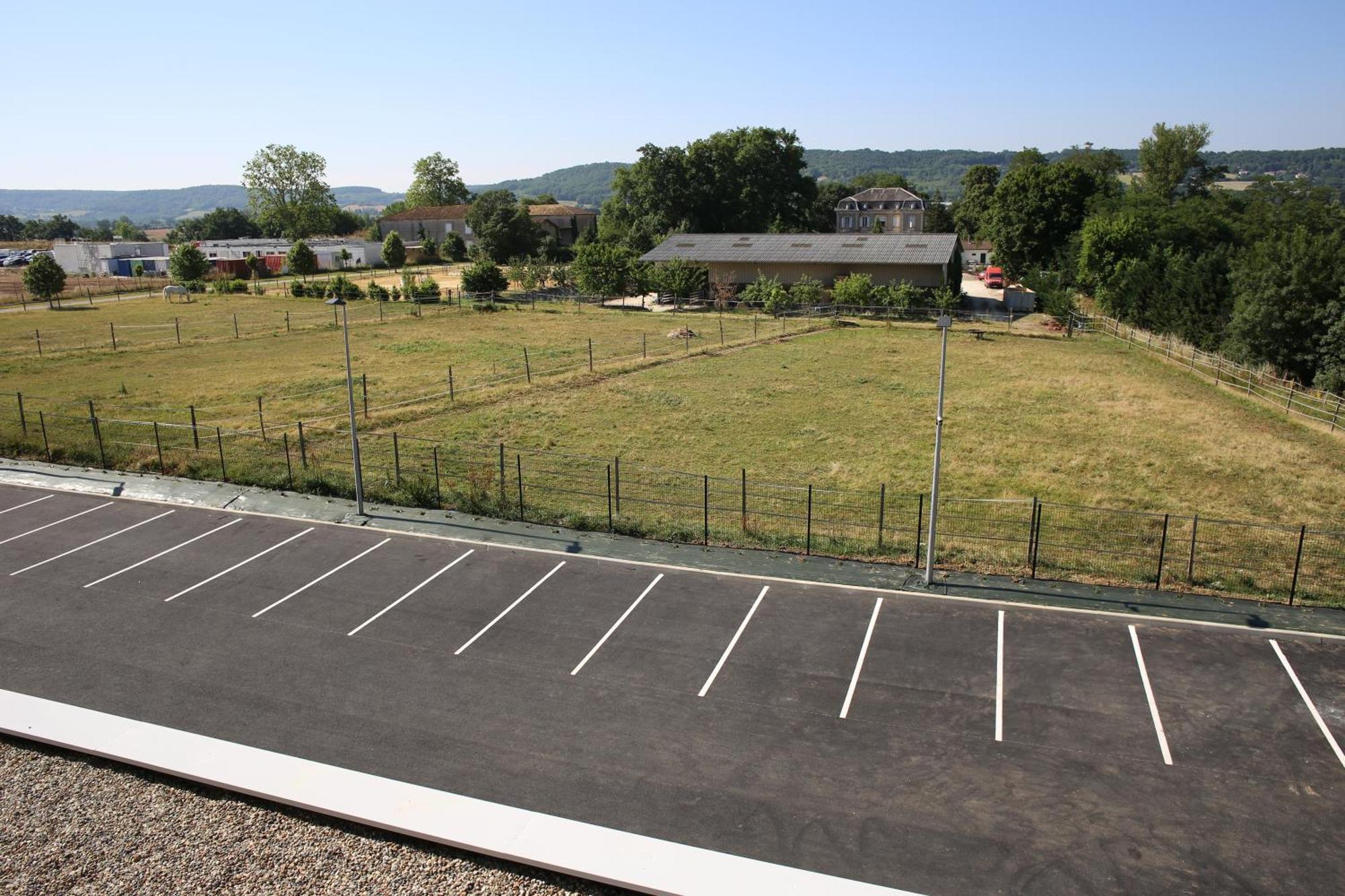 Ibis Styles Villeneuve Sur Lot Kültér fotó